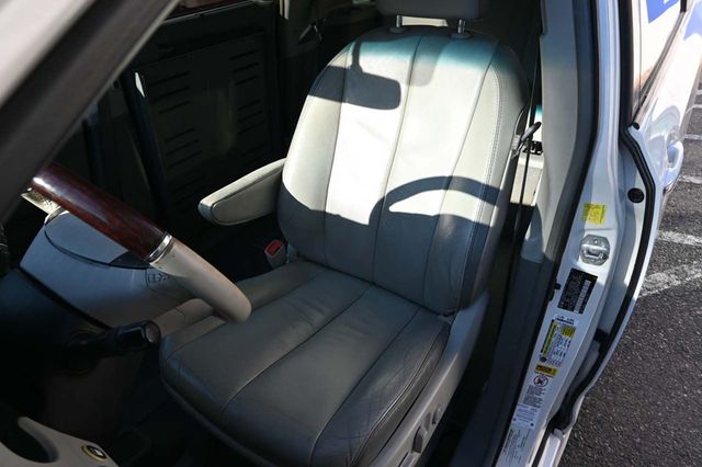 2011 Toyota Sienna Limited Mobility Handicap Van - 22889833 - 13
