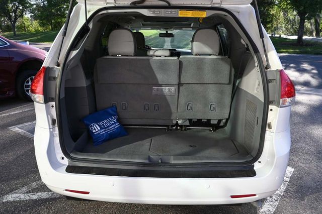 2011 Toyota Sienna Limited Mobility Handicap Van - 22889833 - 24