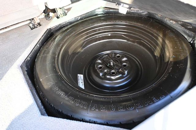 2011 Toyota Sienna Limited Mobility Handicap Van - 22889833 - 26