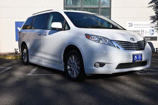 2011 Toyota Sienna Limited Mobility Handicap Van - 22889833 - 2