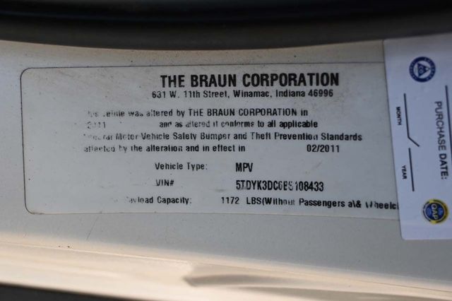 2011 Toyota Sienna Limited Mobility Handicap Van - 22889833 - 37