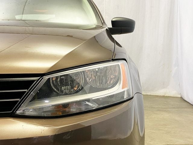 2011 Volkswagen Jetta Sedan 4dr Automatic S - 22910567 - 11