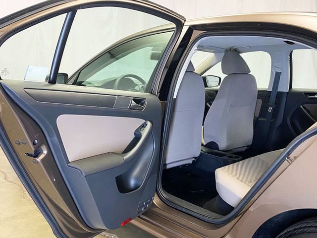 2011 Volkswagen Jetta Sedan 4dr Automatic S - 22910567 - 40