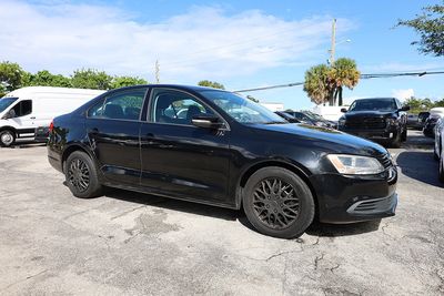 2011 VOLKSWAGEN Jetta Sedan