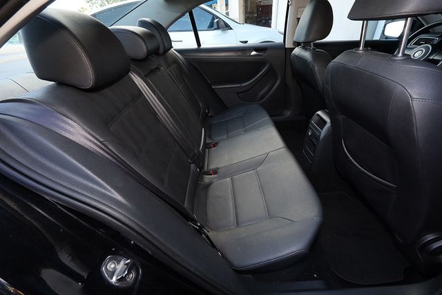 2011 VOLKSWAGEN Jetta Sedan 4dr Manual SE - 22919408 - 13