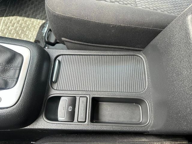 2011 Volkswagen Tiguan 4WD 4dr SEL 4Motion - 22910488 - 37