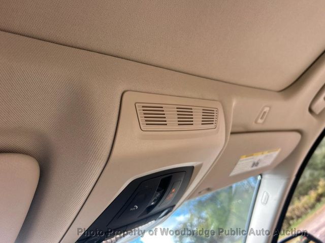 2012 BMW 5 Series 535i xDrive - 22937455 - 12