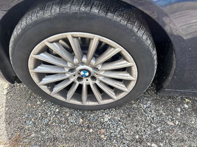 2012 BMW 5 Series 535i xDrive - 22937455 - 13