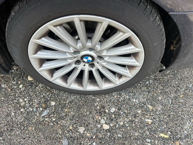 2012 BMW 5 Series 535i xDrive - 22937455 - 16