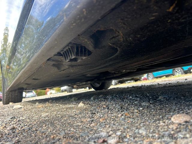 2012 BMW 5 Series 535i xDrive - 22937455 - 18