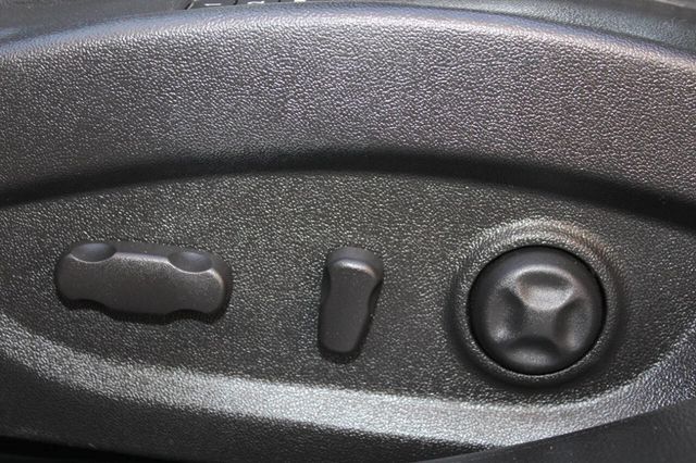 2012 Buick LaCrosse 4dr Sedan Touring FWD - 22925074 - 11