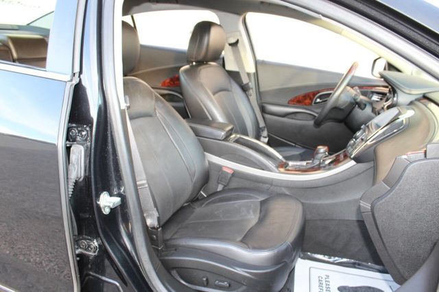 2012 Buick LaCrosse 4dr Sedan Touring FWD - 22925074 - 18