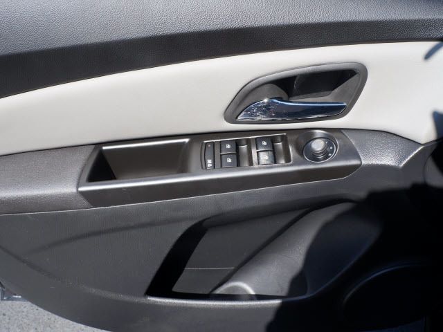 2012 Chevrolet CRUZE 4dr Sdn LS - 11966102 - 12