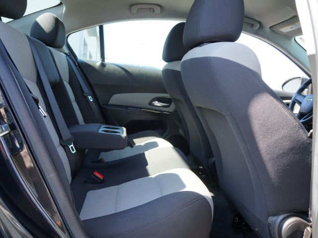 2012 Chevrolet CRUZE 4dr Sdn LS - 11966102 - 15