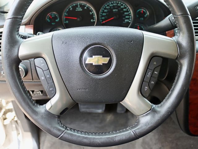 2012 Chevrolet Suburban 4WD 4dr 1500 LS - 22863657 - 12