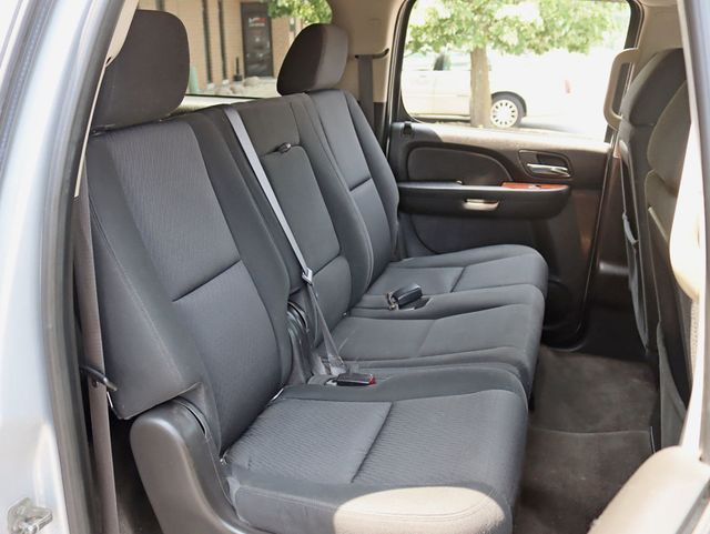 2012 Chevrolet Suburban 4WD 4dr 1500 LS - 22863657 - 18