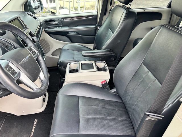 2012 Chrysler Town & Country 4dr Wagon Touring-L - 22922654 - 13