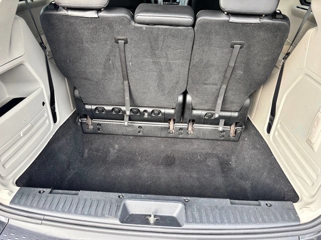 2012 Chrysler Town & Country 4dr Wagon Touring-L - 22922654 - 20