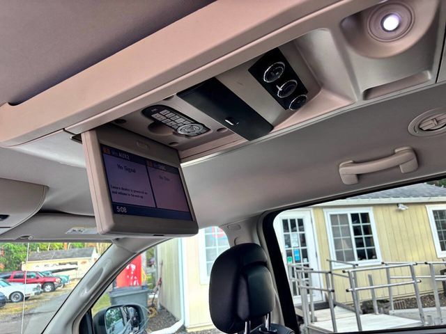 2012 Chrysler Town & Country 4dr Wagon Touring-L - 22922654 - 21