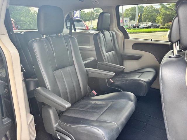 2012 Chrysler Town & Country 4dr Wagon Touring-L - 22922654 - 22