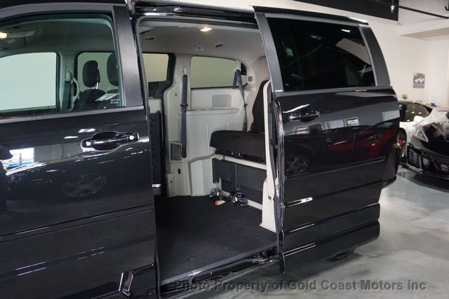 2012 Dodge Grand Caravan *Braun Ability Handicap Van* *Power Ramp*  - 22118494 - 33