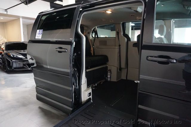 2012 Dodge Grand Caravan *Braun Ability Handicap Van* *Power Ramp*  - 22118494 - 38