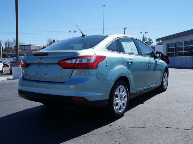 2012 Ford Focus 4dr Sdn SE - 11735131 - 1