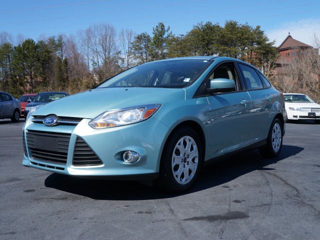 2012 Ford Focus 4dr Sdn SE - 11735131 - 3