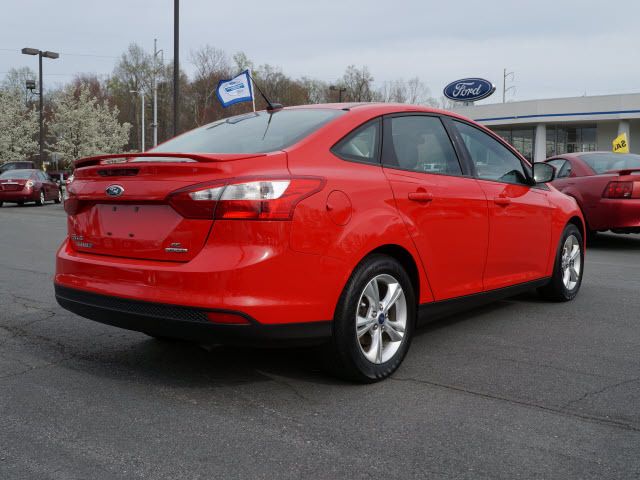 2012 Ford Focus 4dr Sdn SE - 11862265 - 1