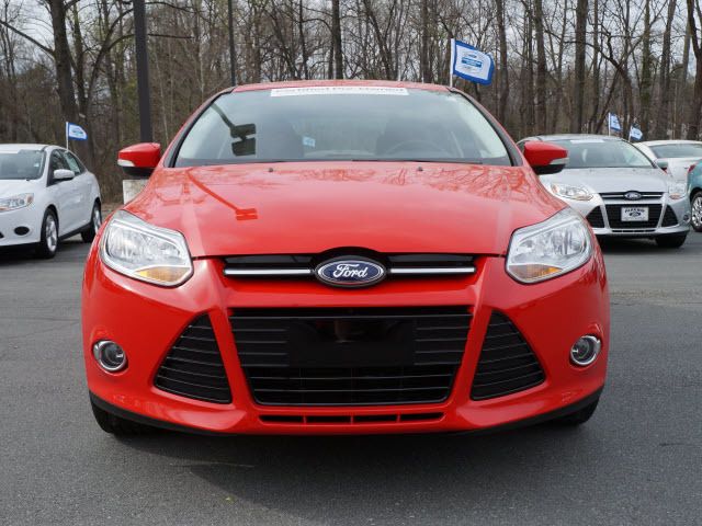 2012 Ford Focus 4dr Sdn SE - 11862265 - 19