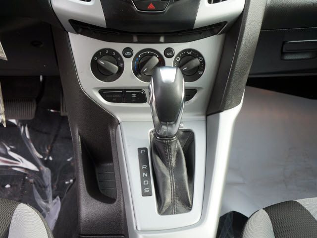 2012 Ford Focus 4dr Sdn SE - 11862265 - 8