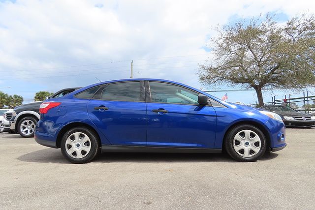 2012 FORD FOCUS 4dr Sedan S - 22340467 - 24