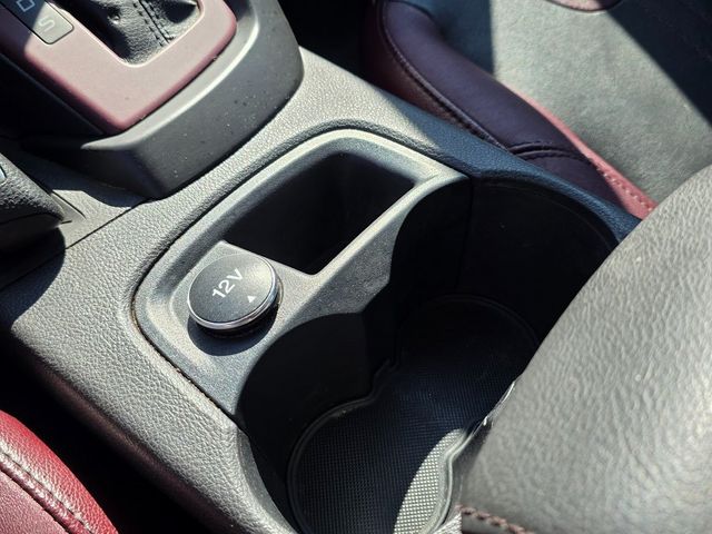 2012 Ford Focus 4dr Sedan Titanium - 22937410 - 31