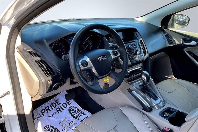 2012 Ford Focus 5dr Hatchback SEL - 22940363 - 10