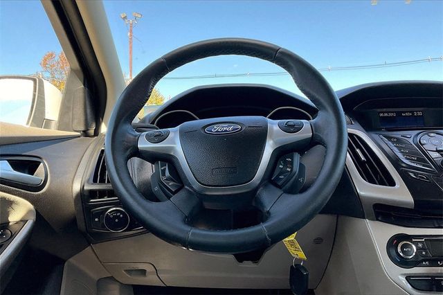 2012 Ford Focus 5dr Hatchback SEL - 22940363 - 19