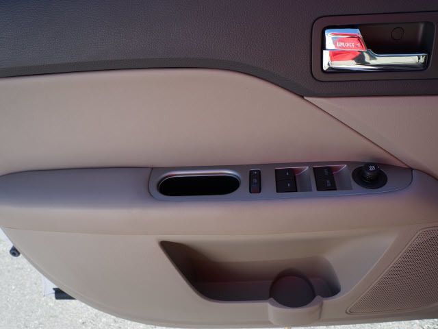 2012 Ford Fusion 4dr Sdn SEL FWD - 11960088 - 14