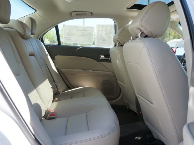 2012 Ford Fusion 4dr Sdn SEL FWD - 11960088 - 17
