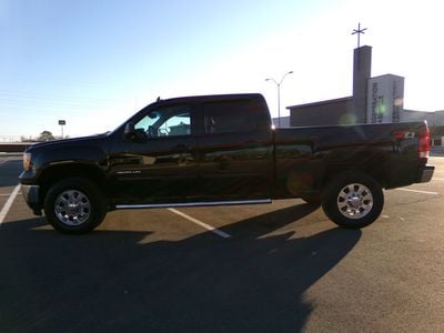2012 GMC Sierra 2500HD SLE's photo