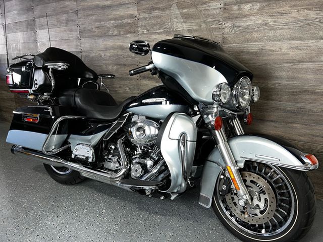 2012 Harley-Davidson FLHTK Electra Glide Ultra Limited One Owner! - 22757177 - 1
