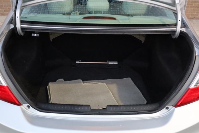 2012 Honda Civic Sedan 4dr Automatic LX - 22932734 - 9