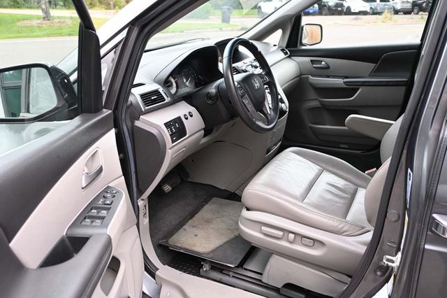 2012 Honda Odyssey 5dr EX-L - 22923315 - 12