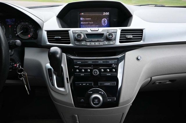 2012 Honda Odyssey 5dr EX-L - 22923315 - 23
