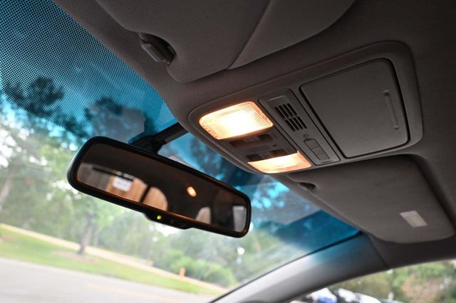 2012 Honda Odyssey 5dr EX-L - 22923315 - 32