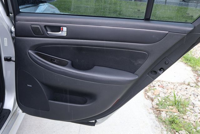 2012 Hyundai Genesis 4dr Sedan V8 5.0L R-Spec - 22939542 - 32