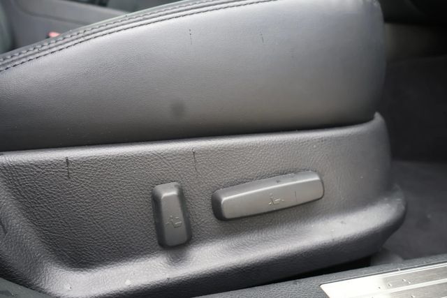 2012 Hyundai Genesis 4dr Sedan V8 5.0L R-Spec - 22939542 - 36