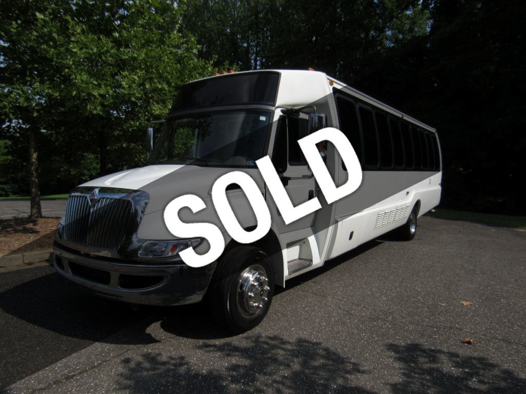 2012 International/Navistar 4300 Krystal KK35 Bus 32/36 Passenger bus w-Luggage - 22895369 | Video 1