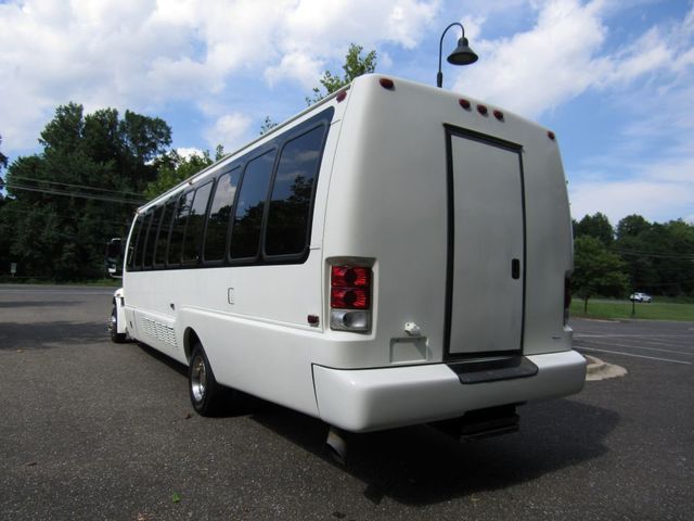 2012 International/Navistar 4300 Krystal KK35 Bus 32/36 Passenger bus w-Luggage - 22895369 - 10