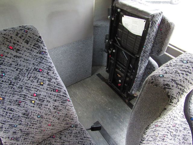 2012 International/Navistar 4300 Krystal KK35 Bus 32/36 Passenger bus w-Luggage - 22895369 - 18