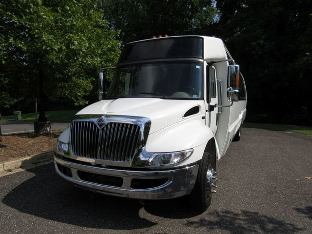 2012 International/Navistar 4300 Krystal KK35 Bus 32/36 Passenger bus w-Luggage - 22895369 - 1