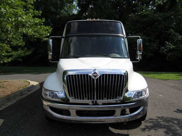 2012 International/Navistar 4300 Krystal KK35 Bus 32/36 Passenger bus w-Luggage - 22895369 - 2
